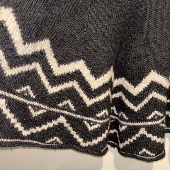 J. Jill Jacquard Poncho Cape Black and White Geometric Pattern OS - Picture 8 of 15